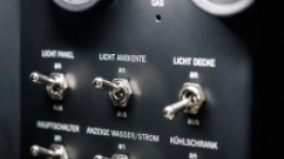 Panel sterowania – czytelny i oszczędny. - zdjęcie 3